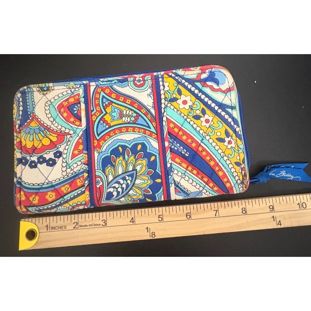 Vera Bradley Marina Paisley Floral Quilted Accordion Wallet Zip Around Wallet - Picture 4 of 5